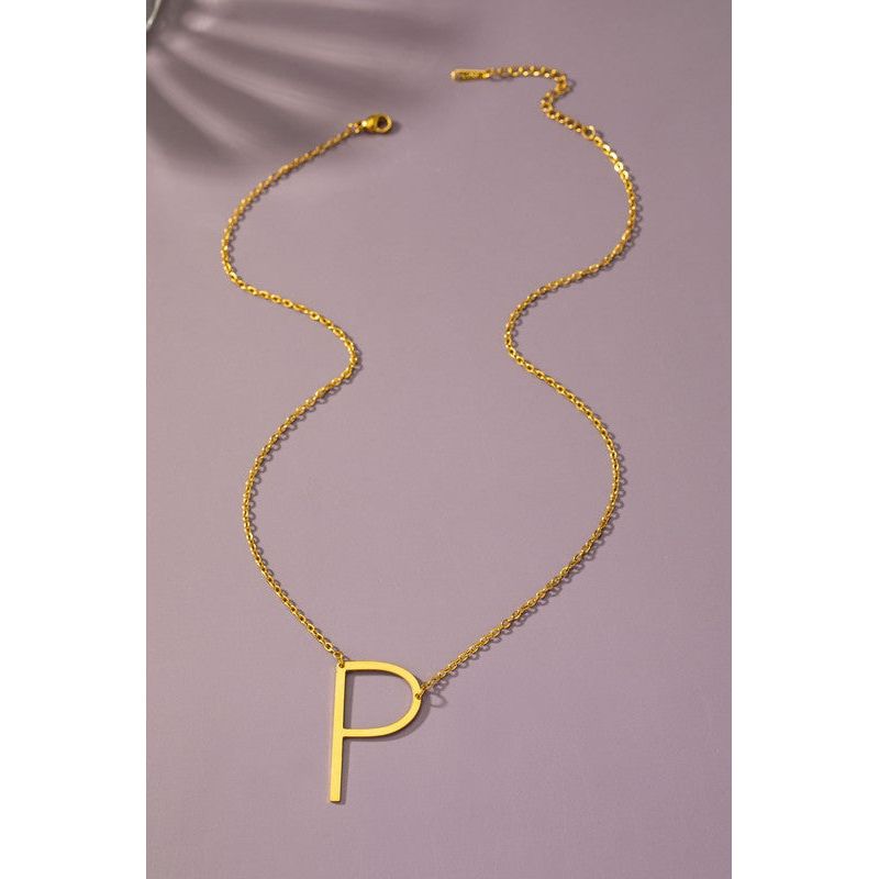 Initial pendant necklace