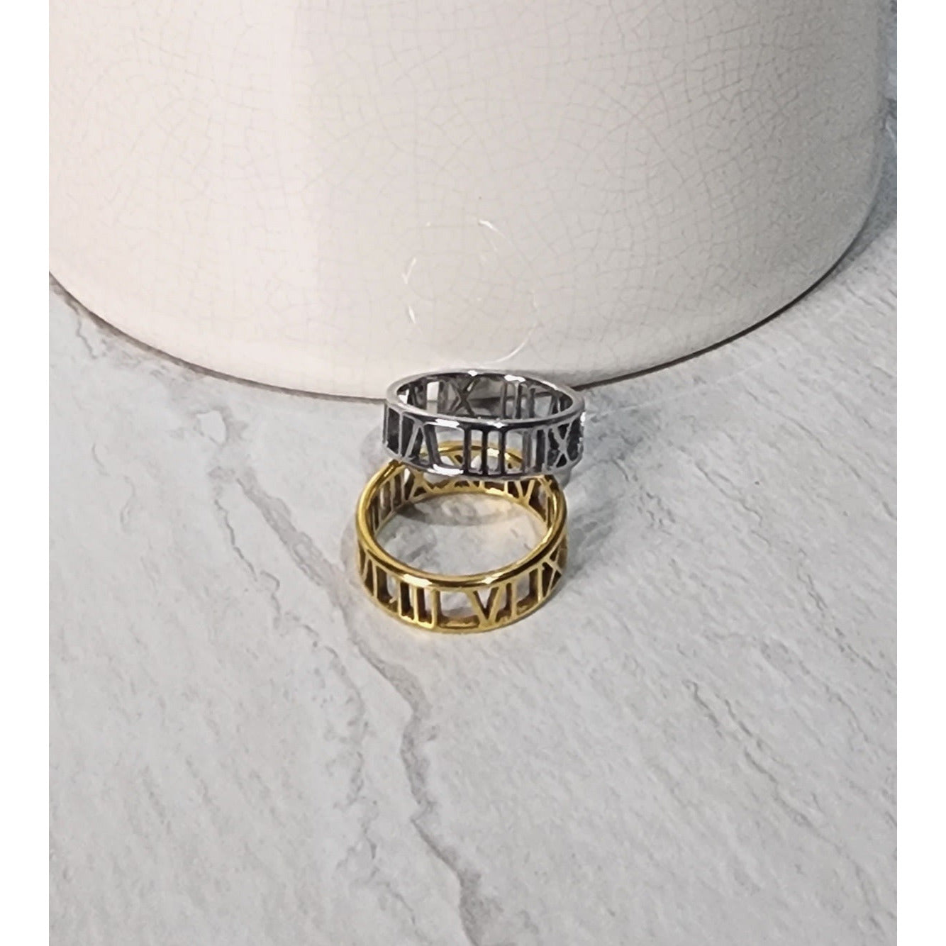 HOLLO STATEMENT RING