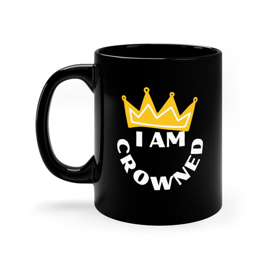 I AM CROWNED MUG